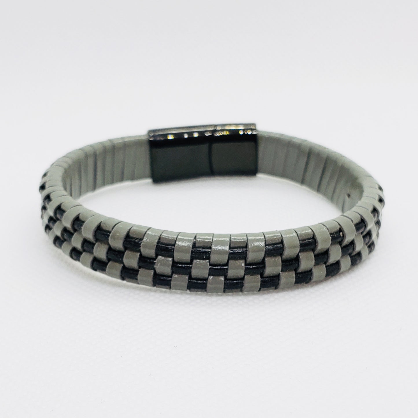 <transcy>Interlaced bracelet gray with black (pc)</transcy>